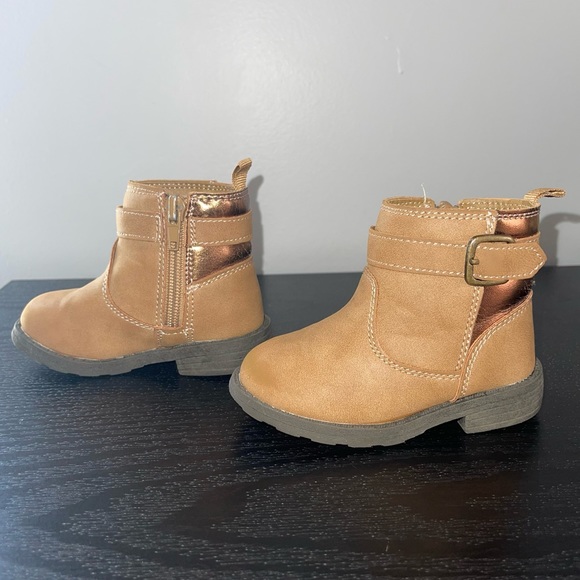 Carters Baby Girl Booties Size 5M - Picture 8 of 12